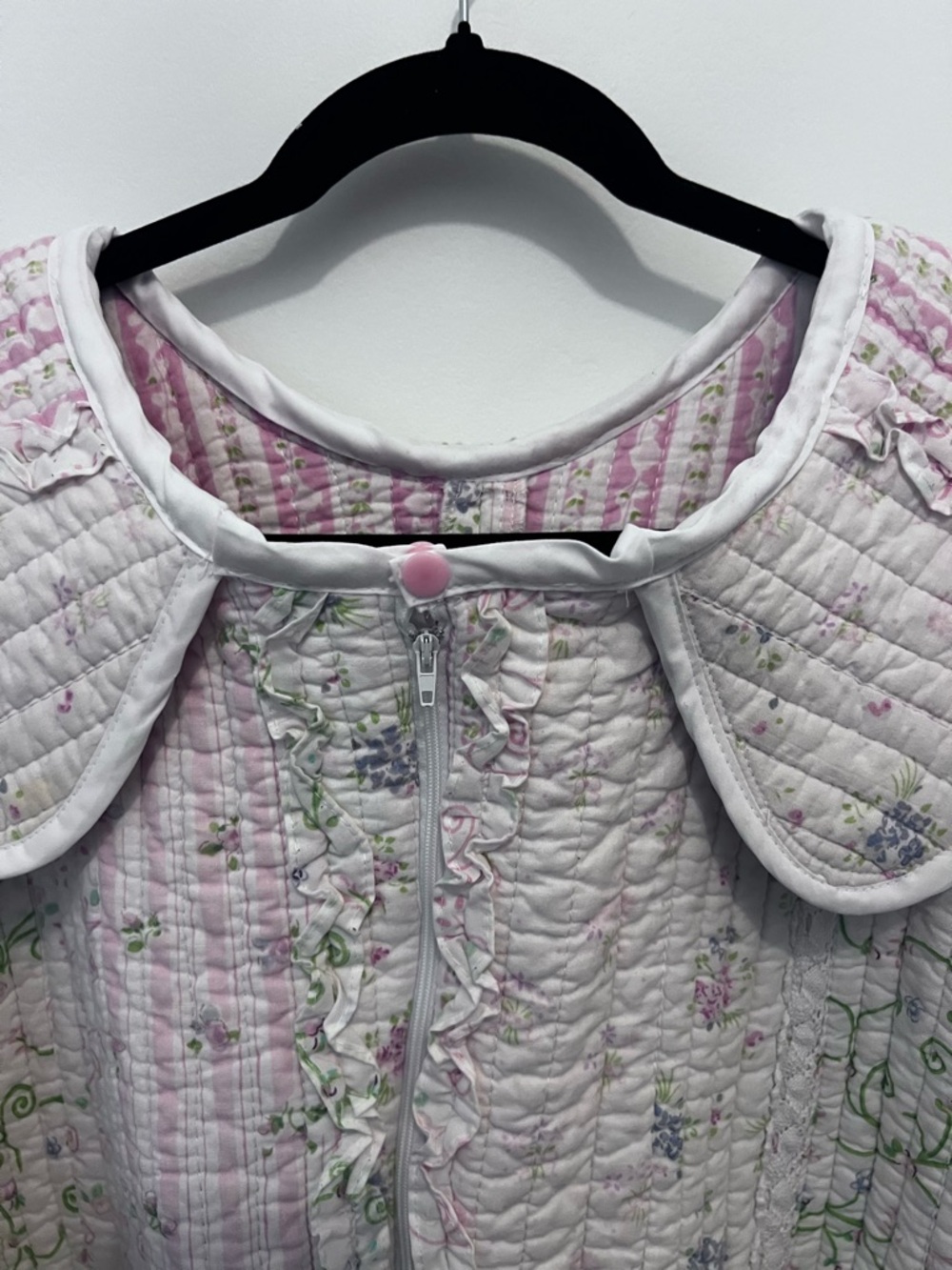 -five-stitched by tina 
Quilted Floral jumpsuit - Pink and White